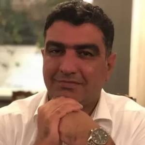 Khosro Alikordi