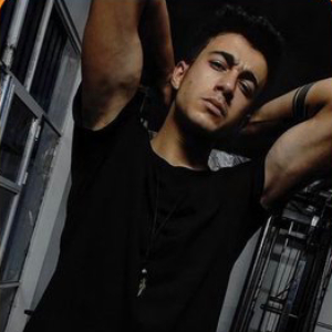 Amir Reza Esfandiyari