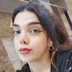 Maysa Akbari