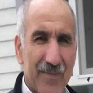 Vali Gholouzi